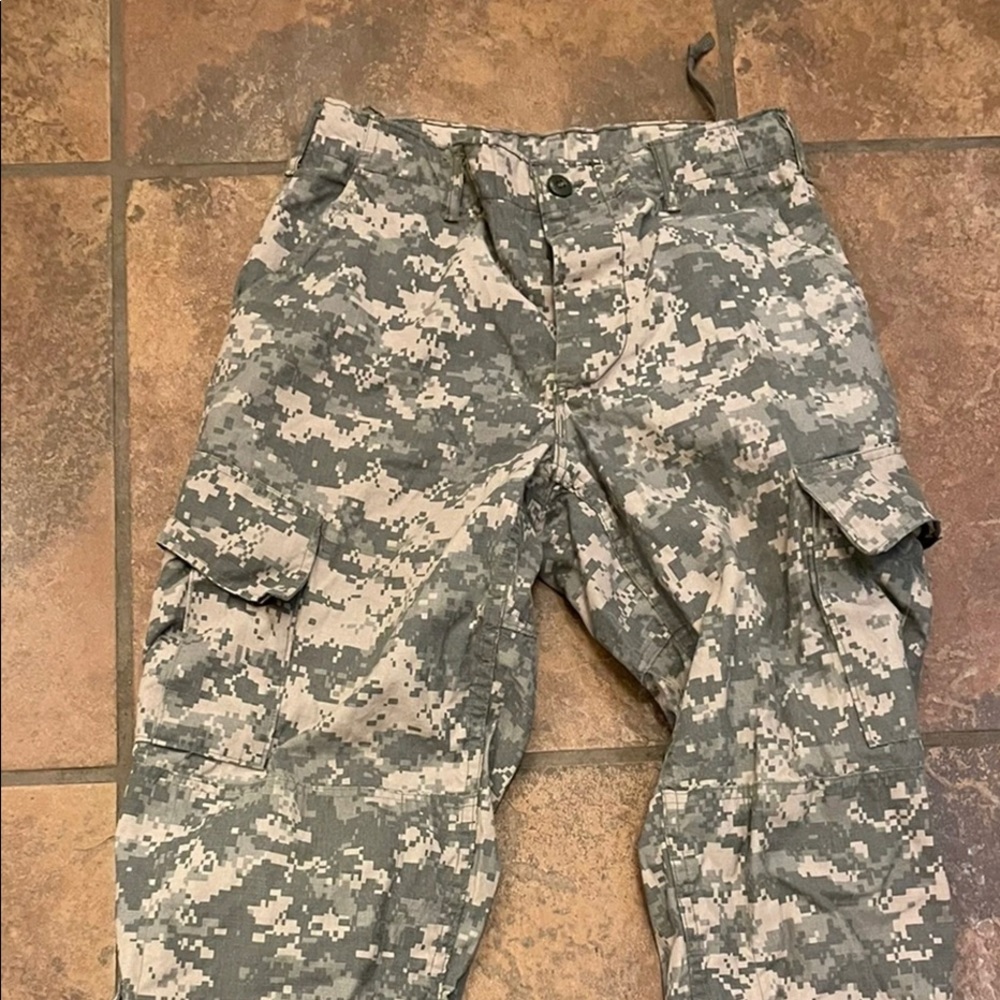 Camo Cargo Pant size 30